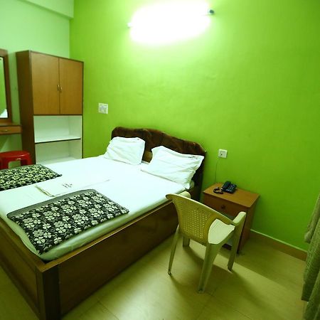 Tirukkadaiyur Abirami Residency酒店 外观 照片