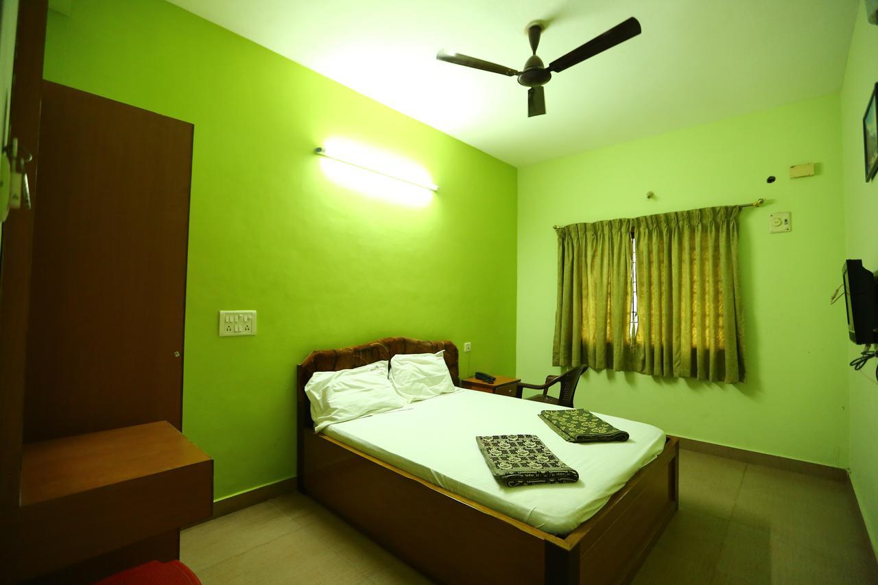 Tirukkadaiyur Abirami Residency酒店 外观 照片