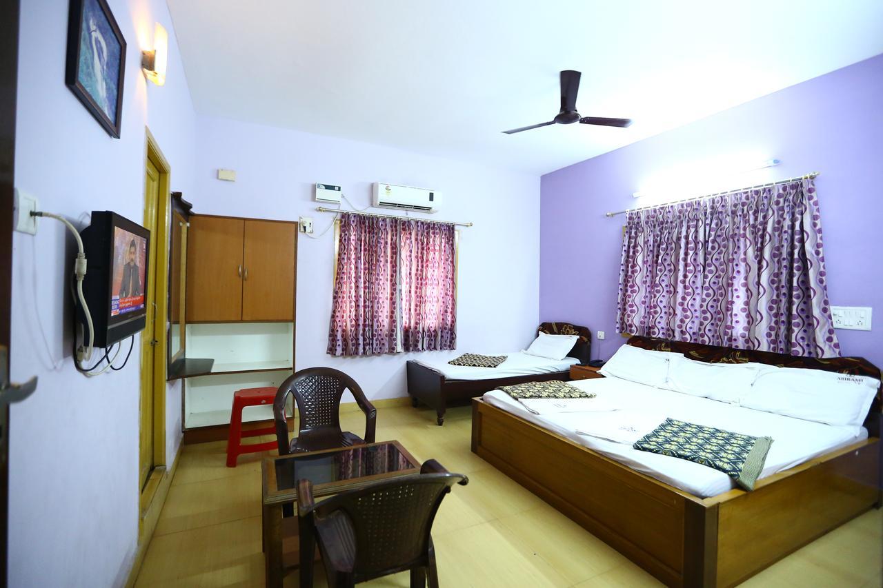 Tirukkadaiyur Abirami Residency酒店 外观 照片